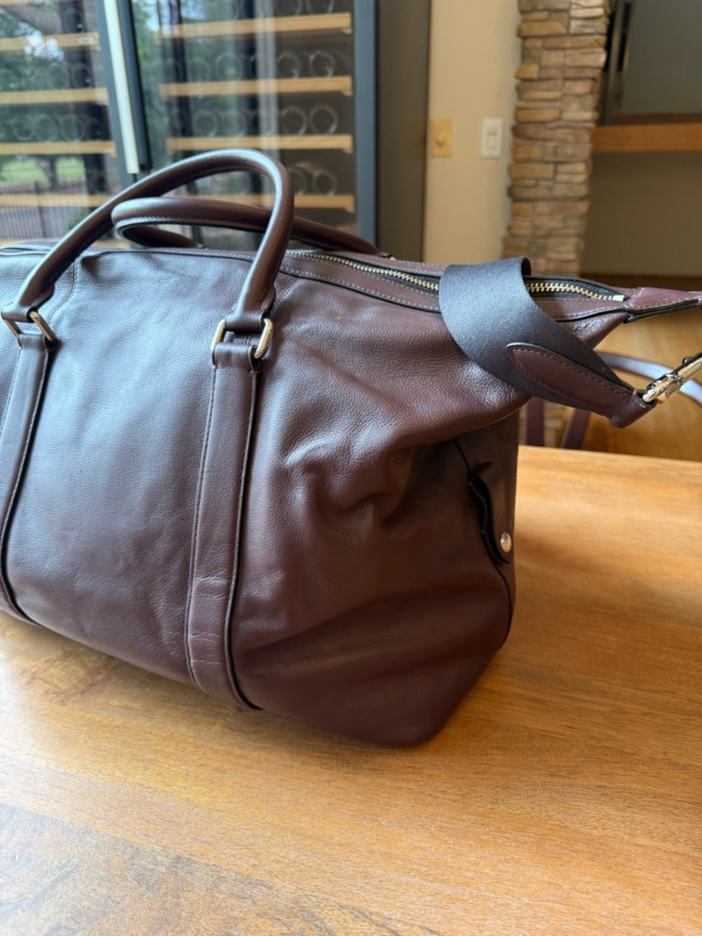 Coach Men's Leather Duffel Bag in Dark Maroon with Removable Strap - Picture 6 of 11